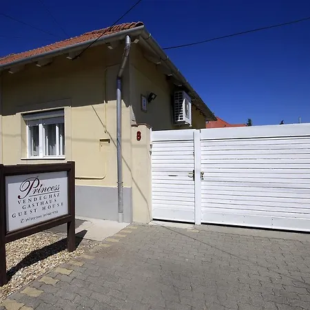 Princess Vendeghaz Gasthof Erlau