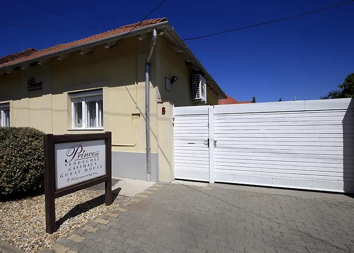 Princess Vendeghaz Penzion Eger